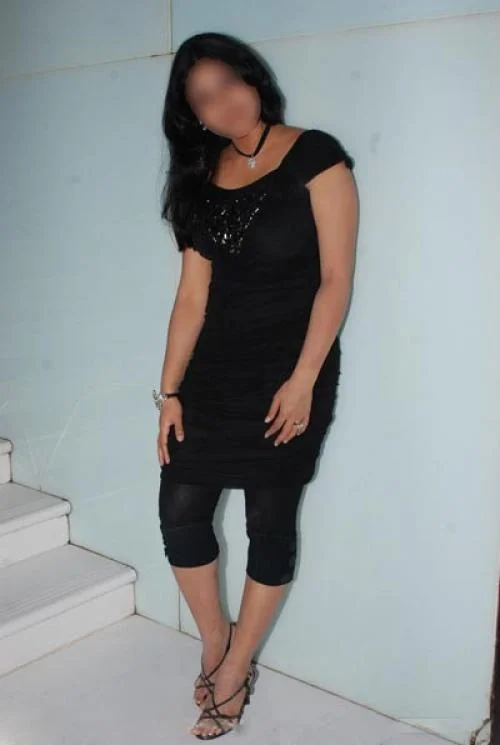 Call Girls English Bazar